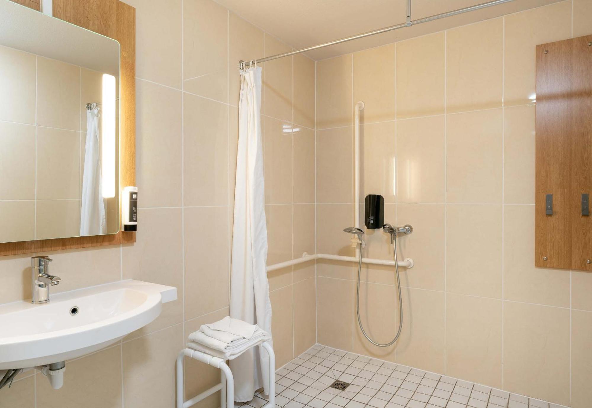 B&B Hotel Auray Carnac المظهر الخارجي الصورة